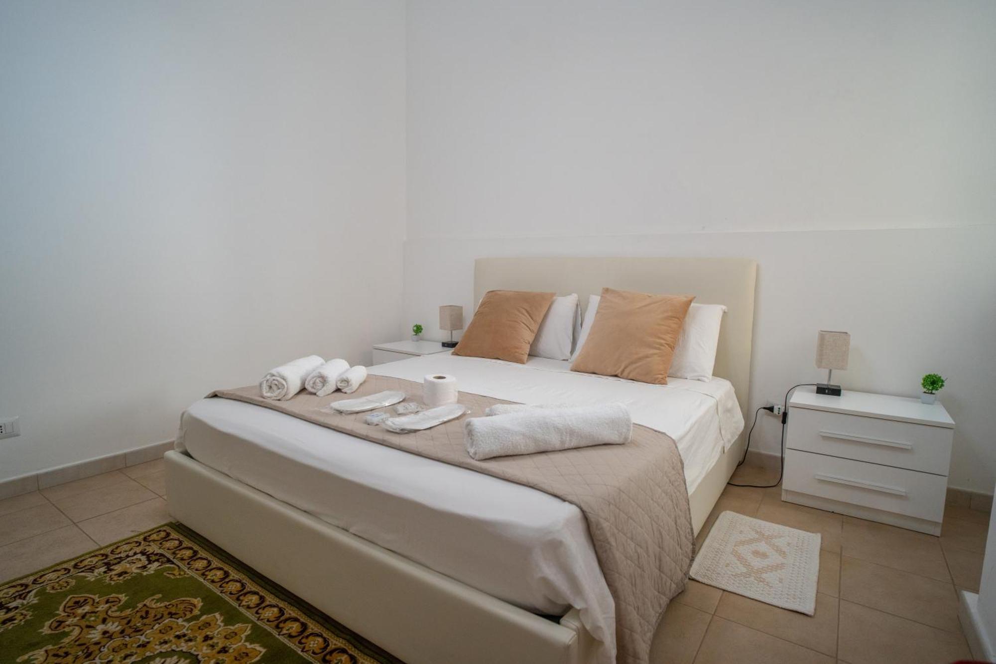 Bed and Breakfast Whitehouse Лечче Экстерьер фото
